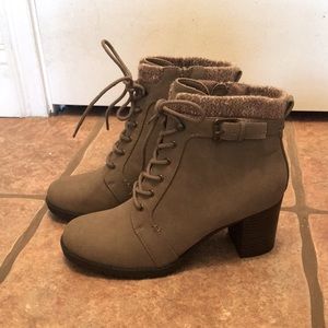 Boots by Kim Rogers size 8M Taupe